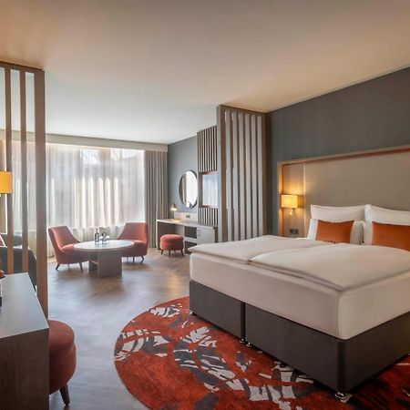 Clayton Hotel Dusseldorf City Centre Zewnętrze zdjęcie