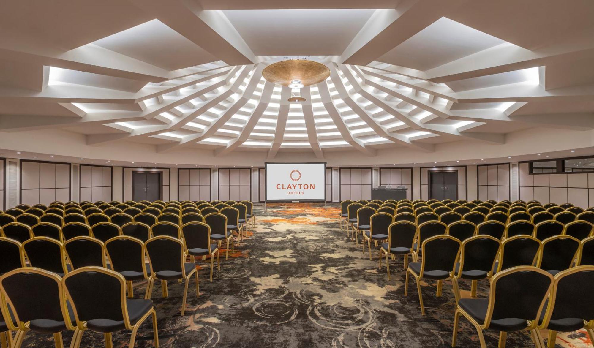Clayton Hotel Dusseldorf City Centre Zewnętrze zdjęcie